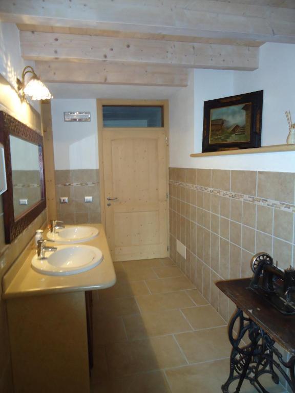 Appartamenti Camere Masi Brenta Роверето Экстерьер фото